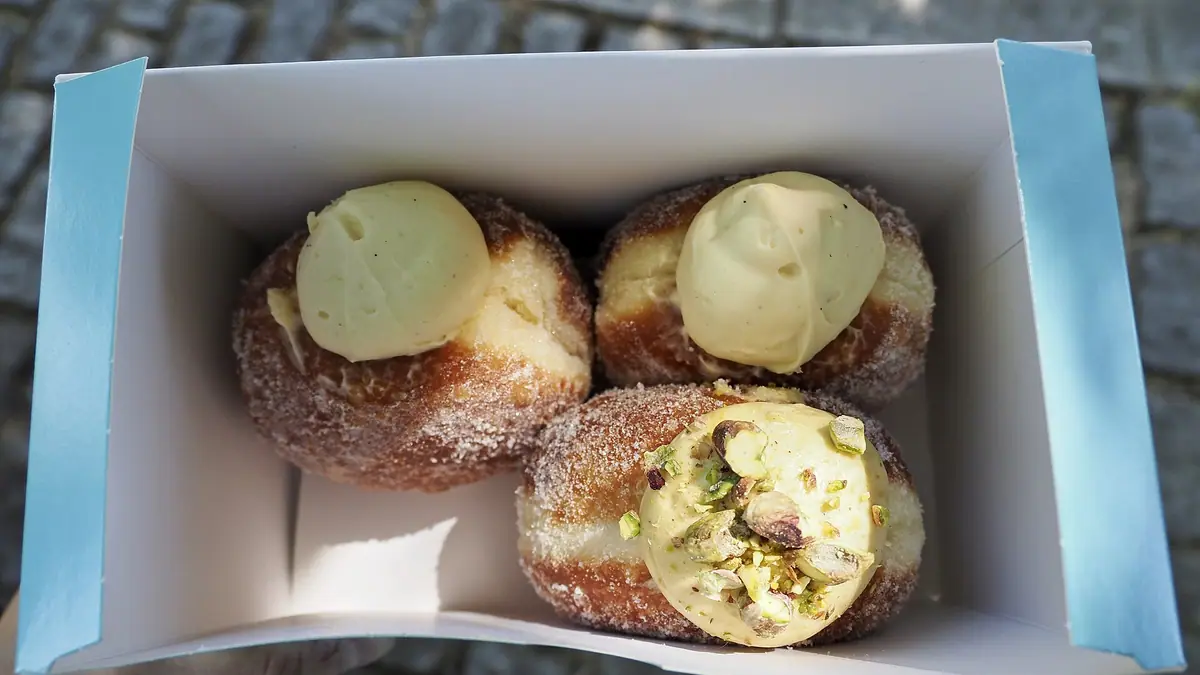 Mablethorpe Tea & Donuts – doughnut shop in Mablethorpe town centre